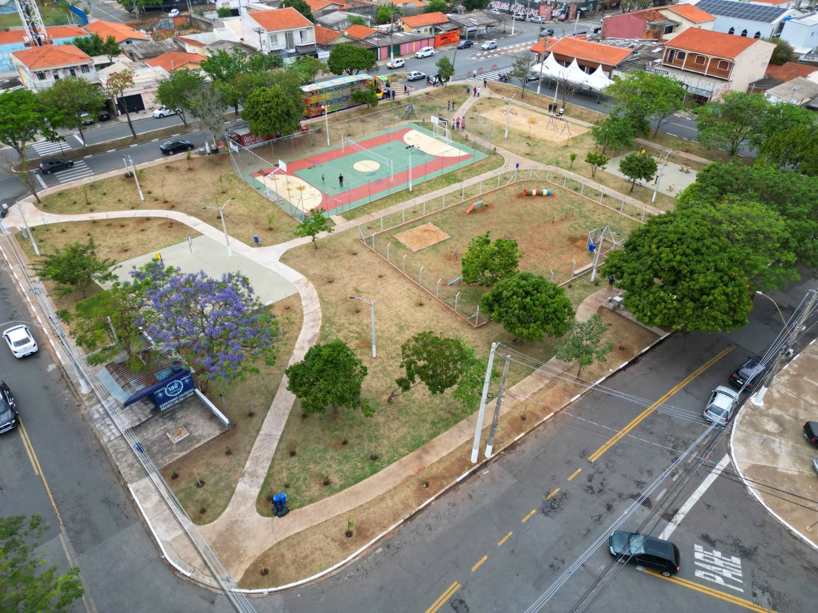 Rogério Capela Novo espaço tem mais de 5 mil metros quadrados; população de 20 mil pessoas será diretamente beneficiada