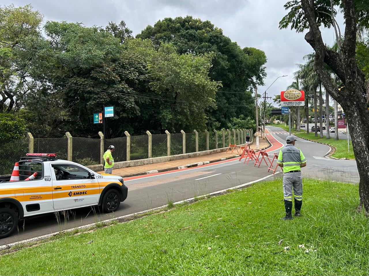 Bloqueio da Heitor Penteado no entorno da Lagoa do Taquaral é uma medida de segurança contra alagamentos na região
