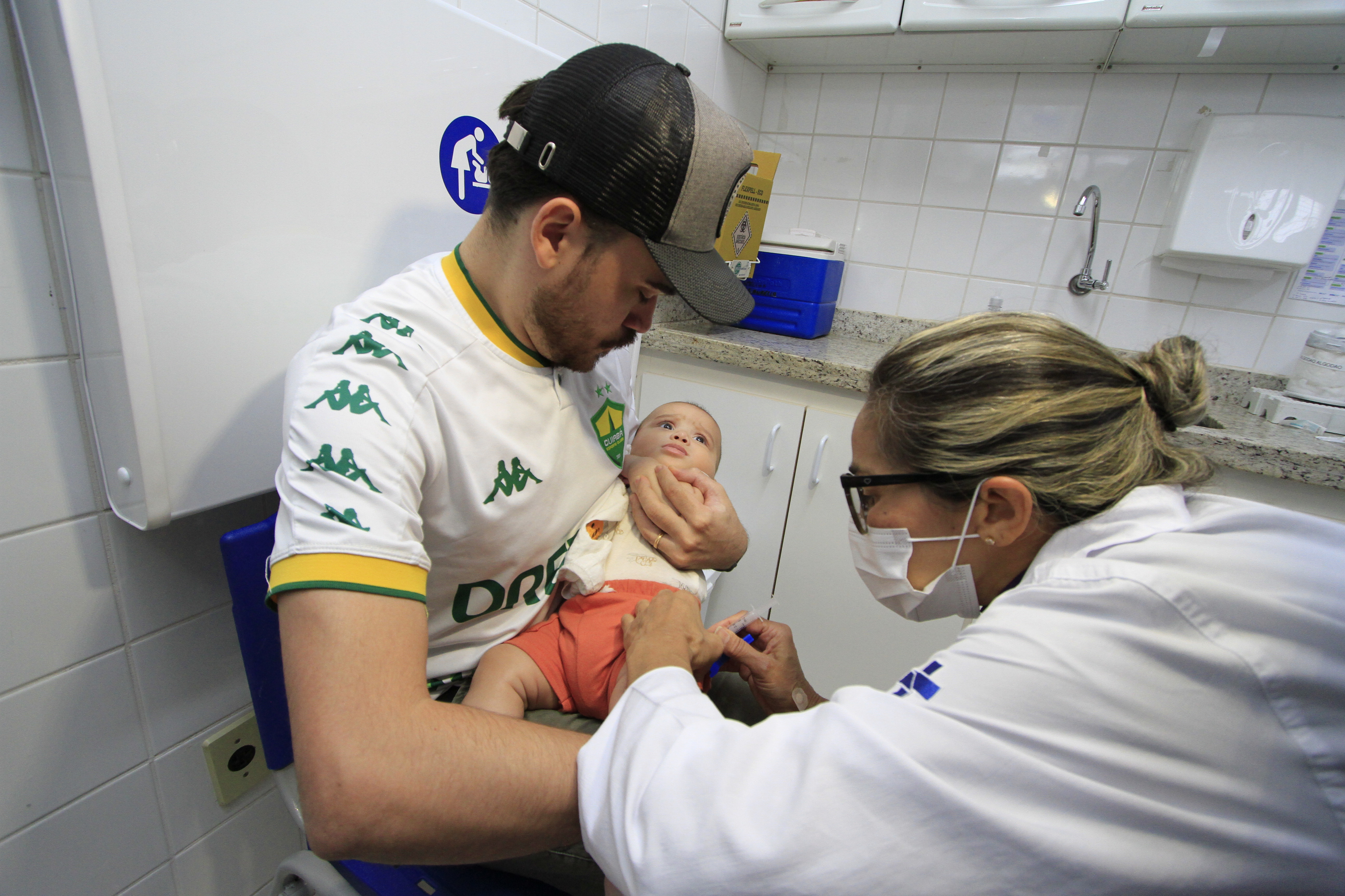 A aplicação da BCG acontece uma vez por semana em cada CS, em dias e horários pré-estabelecidos