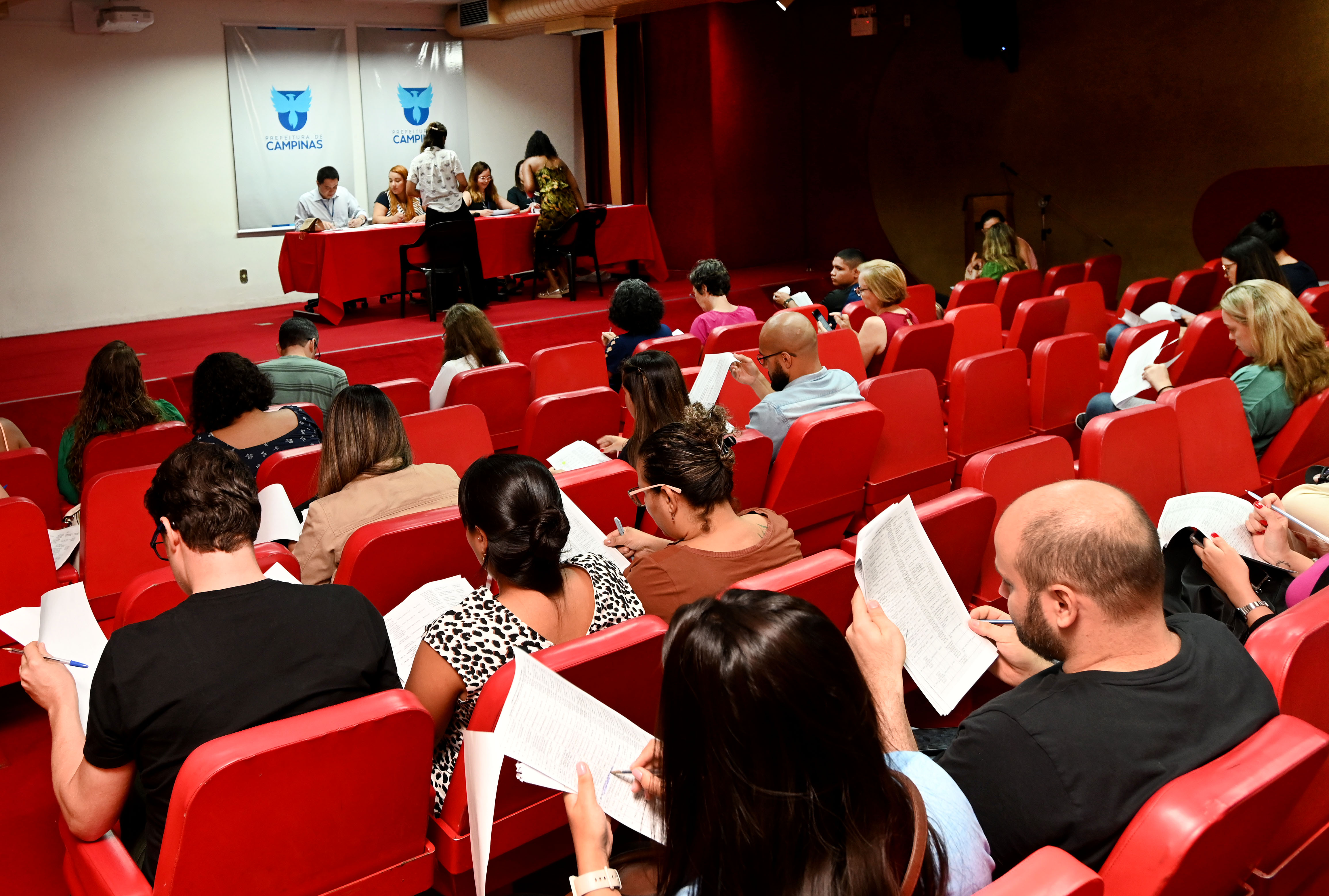 Profissionais já participaram da reunião de escolha de vagas e foram considerados aptos no exame médico. A entrega dos documentos e a posse são as últimas etapas.