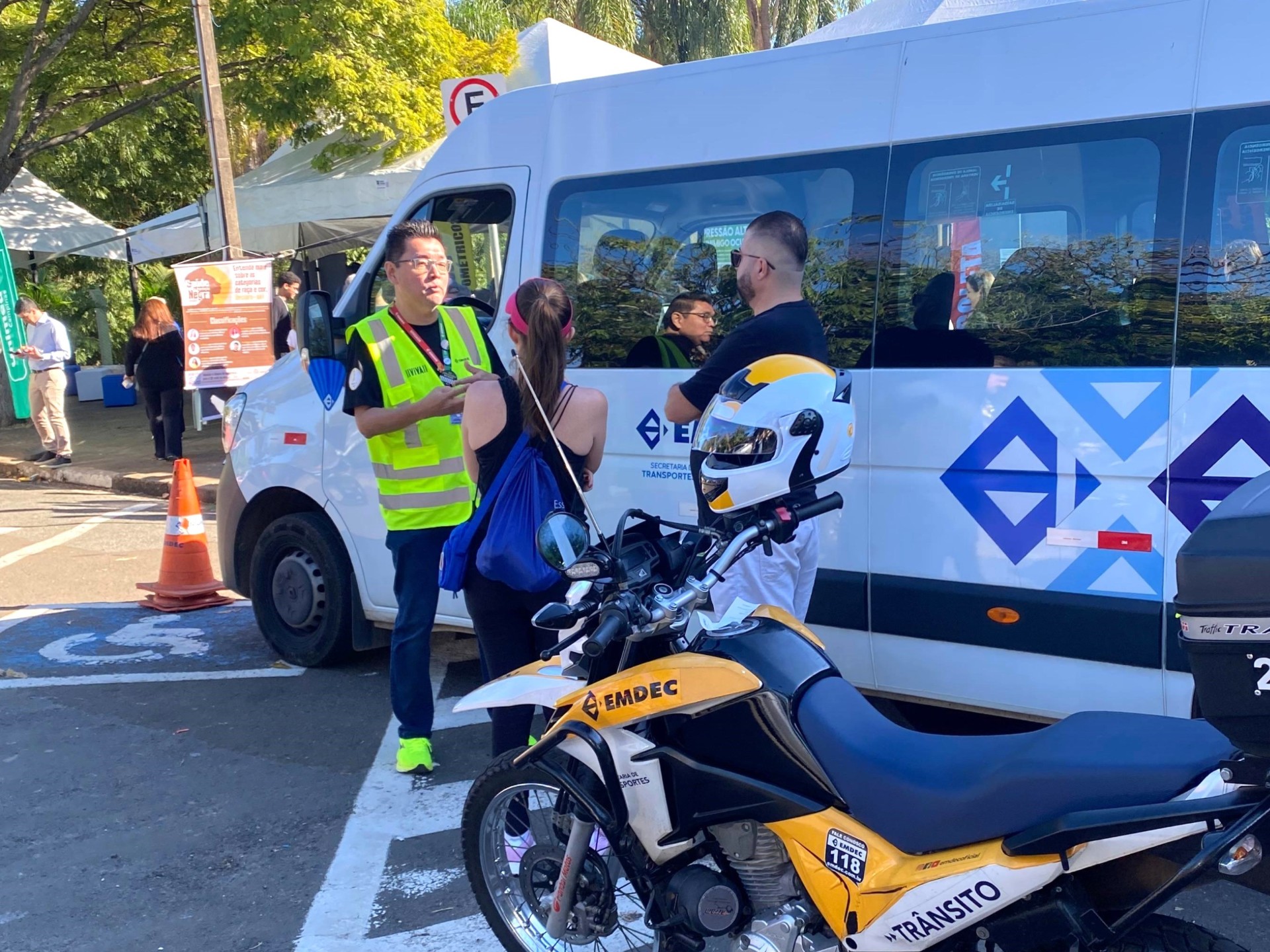 Participantes terão a chance de ocupar o lugar de um motorista de van