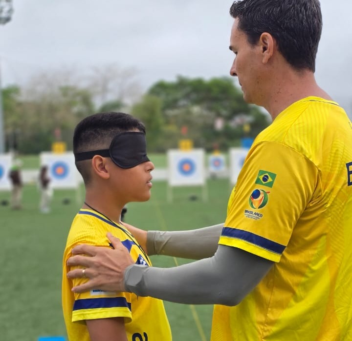 Divulgação/PMC O jovem atleta começou no tiro com arco no final de 2024