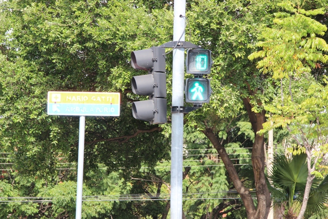 Semáforo em via de Campinas