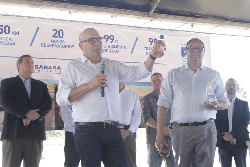 O prefeito Dário e o presidente da Sanasa Manuelito Magalhães: nova  estação será grande produtora de água de reúso