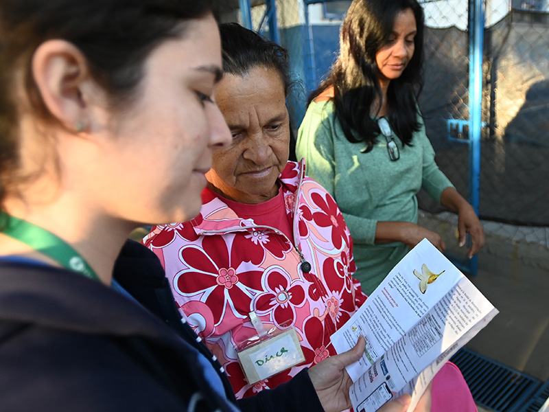 Orientação sobre alimentação saudável faze parte do programa