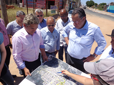 Equipe verificou condições das obras