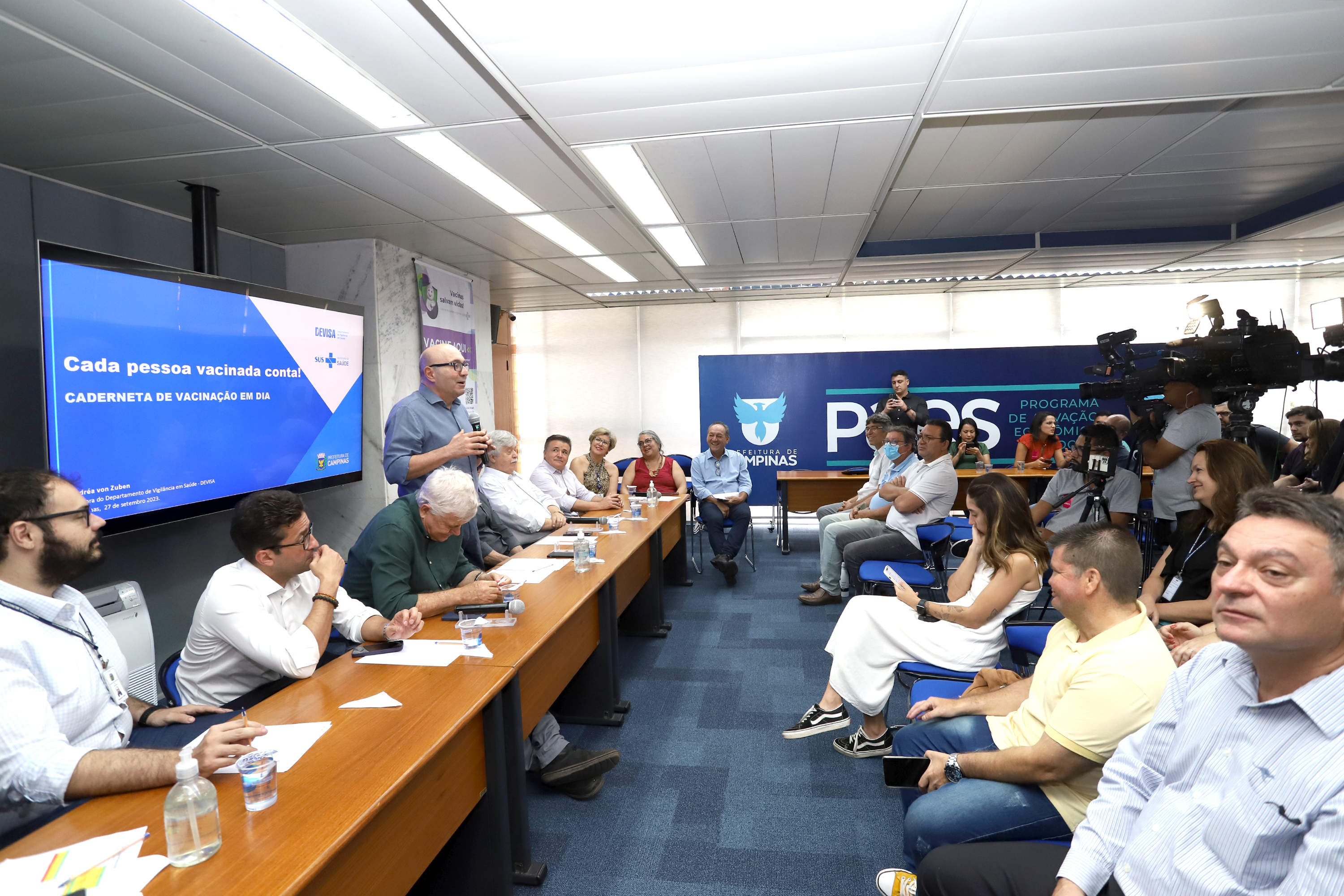 O prefeito Dário Saadi durante apresentação da campanha