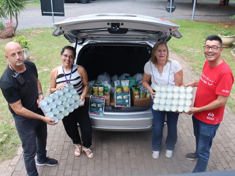 Solidariedade: entrega das doações pelos colaboradores da Emdec foi nesta sexta-feira