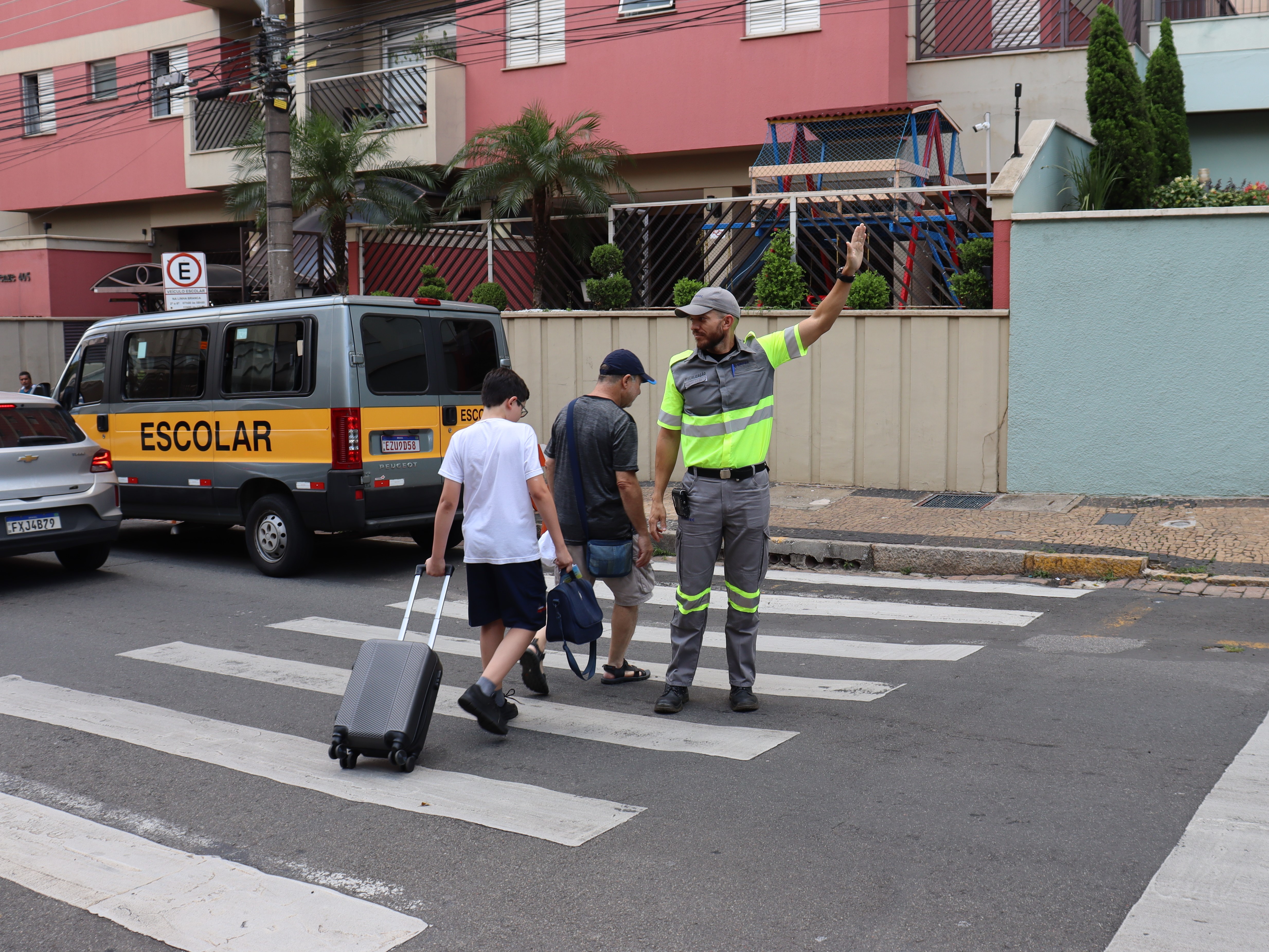 A equipe também atuará para que não sejam formadas filas duplas