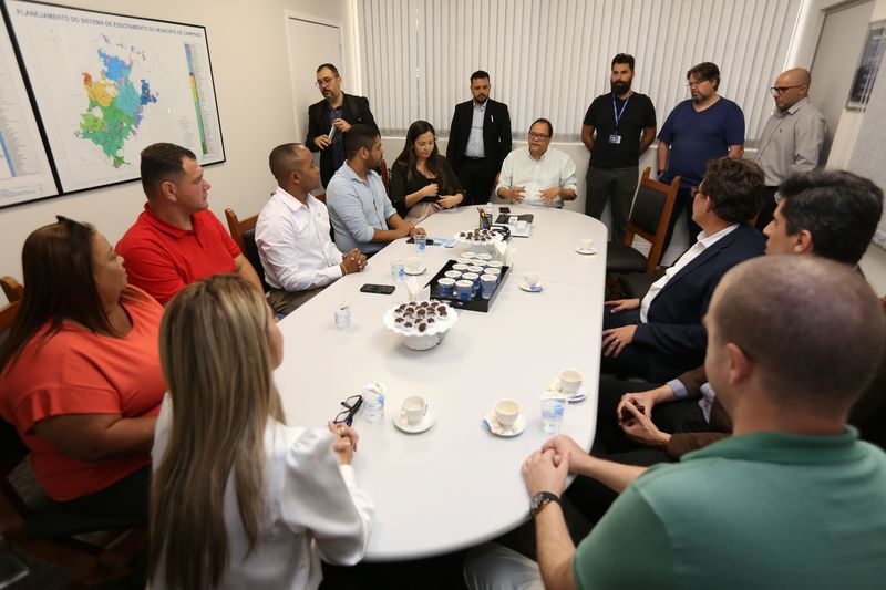 Visitantes foram pelo presidente Manuelito Magalhães Júnior