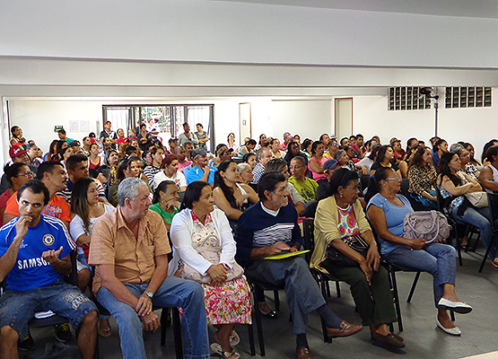 Famílias recebem noções de direitos e deveres nas relações