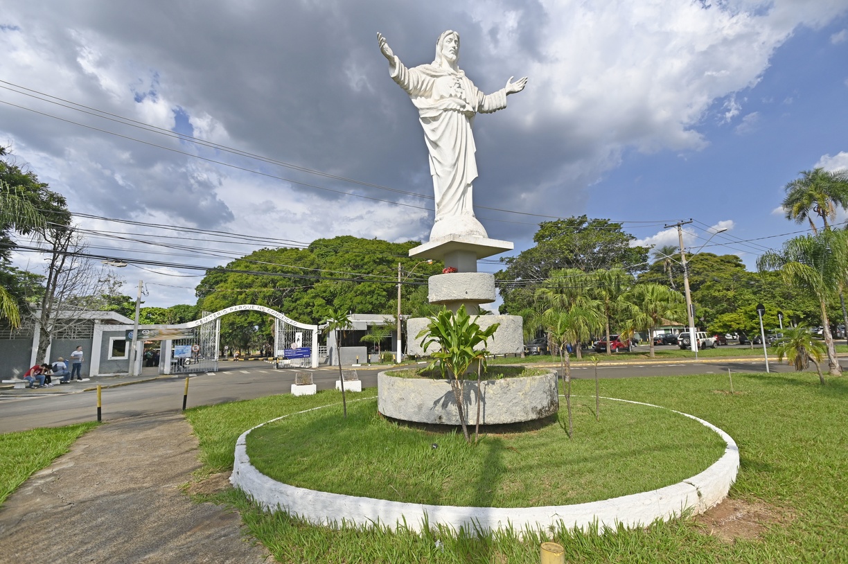 Cemitério Parque Nossa Senhora da Conceição (Amarais) é o único que oferece sepultamento gratui