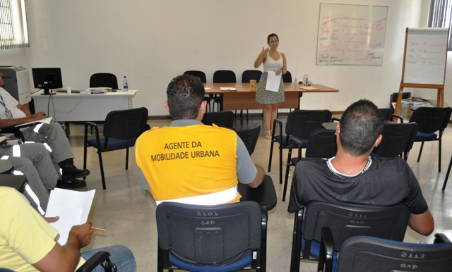 Curso de inglês ajudará amarelinhos durante a Copa