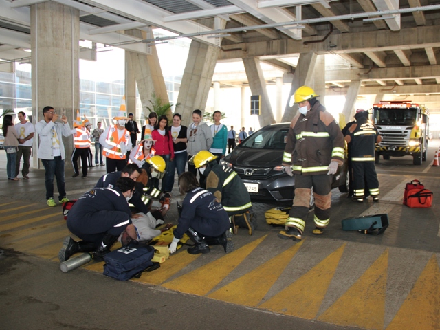 Simulação de acidente de trânsito integrou programação
