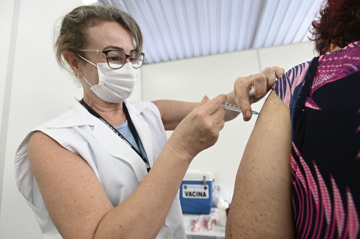 Vacina contra gripe está disponível em todos os centros de saúde de Campinas