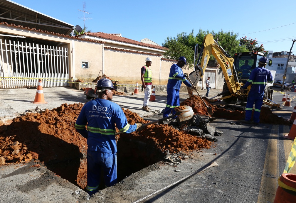 Troca de redes é uma das ações que reduz perdas na distribuição: até o final de 2024, 460 km foram trocados