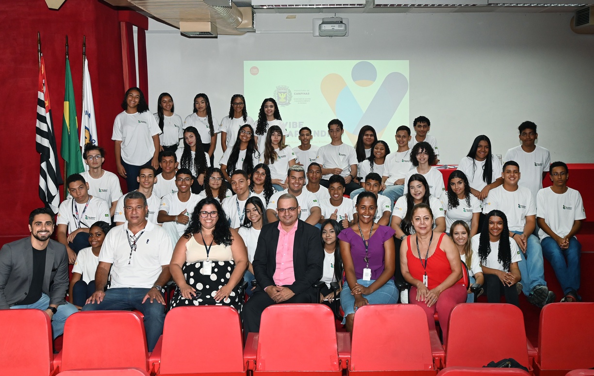 Novos aprendizes e coordenadores do programa