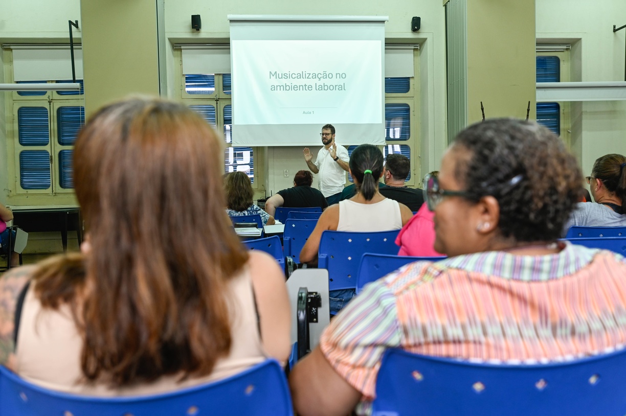 Alunos vão aprender sobre as formas de usar o som, o ritmo e a melodia no serviço