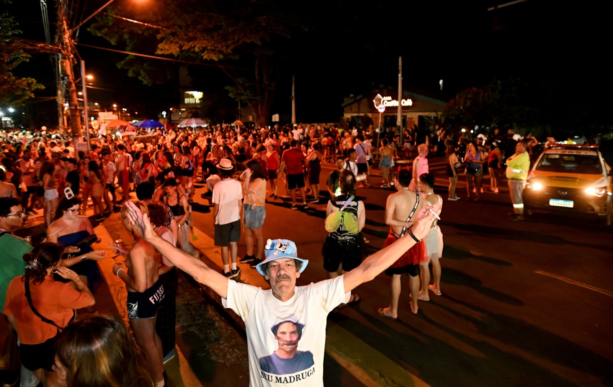 O "Seu Madruga" aproveitou para curtir a festa em Barão