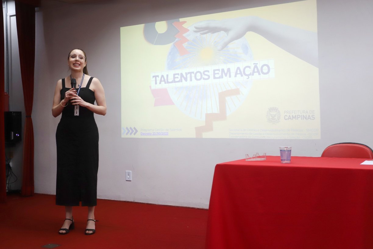 Fernanda Sunega Maria Izabel Toledo destacou abertura de caminhos para servidores