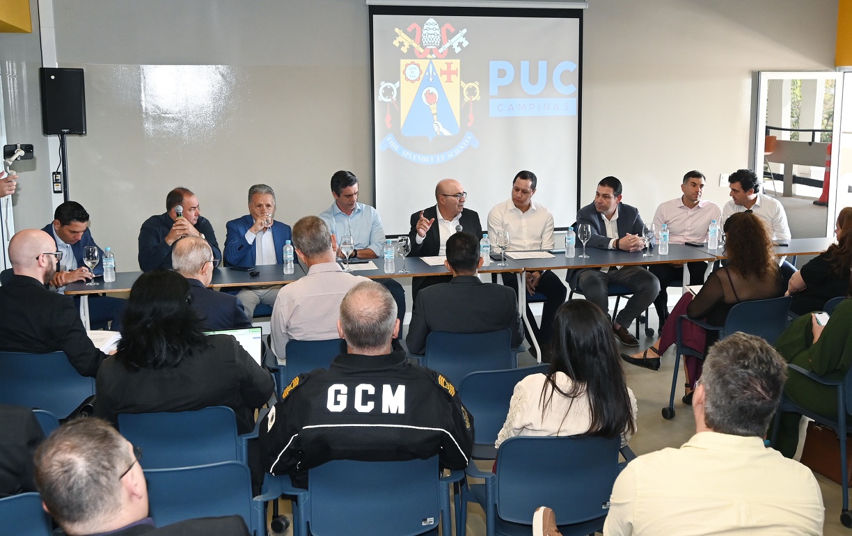 Carlos Bassan Prefeitos vão discutir com governos federal e estadual medidas compensatórias para amenizar uma possível queda de arrecadação
