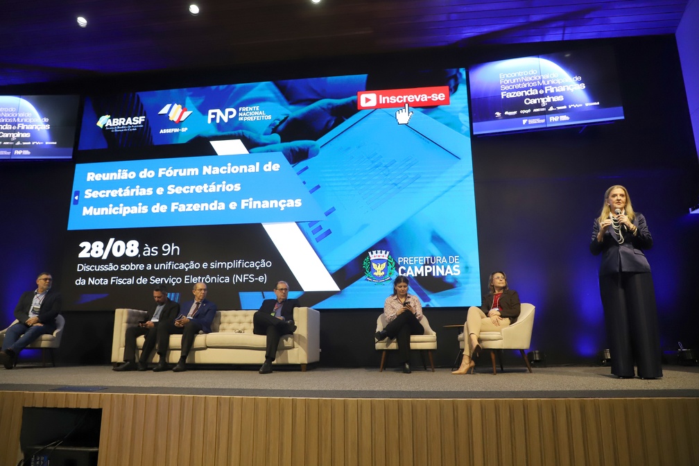 Fernanda Sunega/PMC A secretária de Desenvolvimento, Tecnologia e Inovação, Adriana Flosi, falou sobre a importância do Fórum ser no CPQD