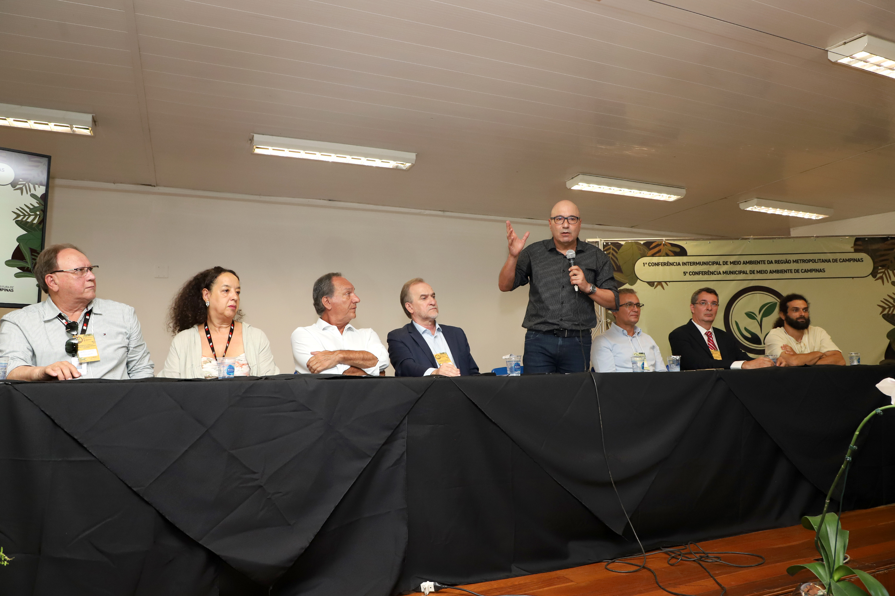 Além do prefeito, participaram representantes do Ministério Público, Câmara Municipal, Comdema, Seclimas, Agemcamp e Assembleia Legislativa-SP,