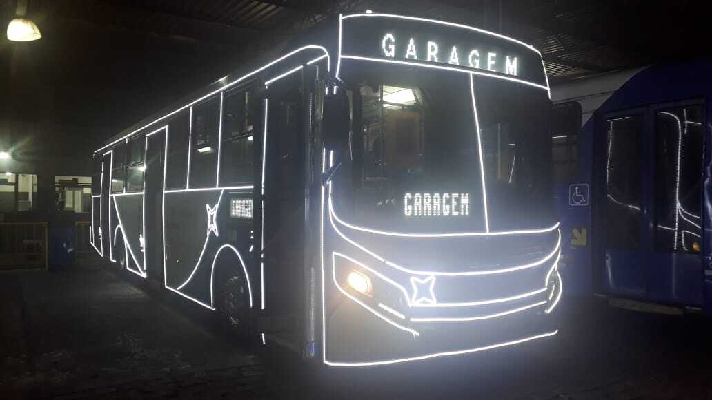 Ônibus com iluminação especial circularão em várias linhas pela cidade