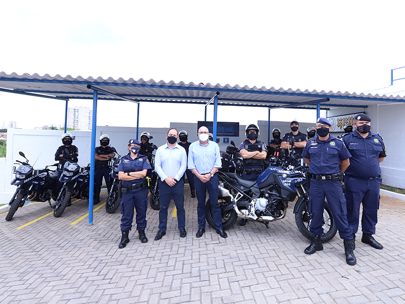 Prefeito participou do evento ao lado do comando da corporação