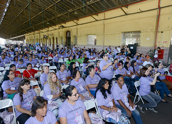 Mulheres discutiram problemas comuns e a força econômica da reciclagem