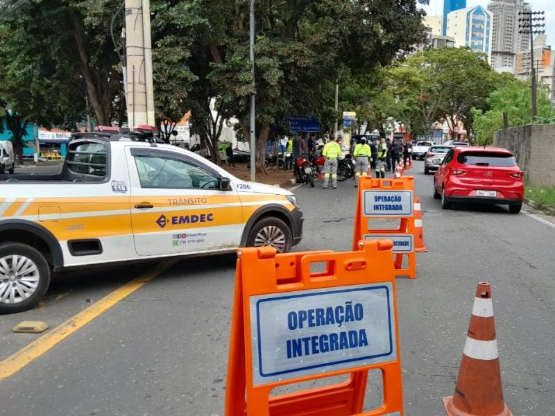 Bitz na avenida José Nicolau Ludgero Maselli teve 57 autuações