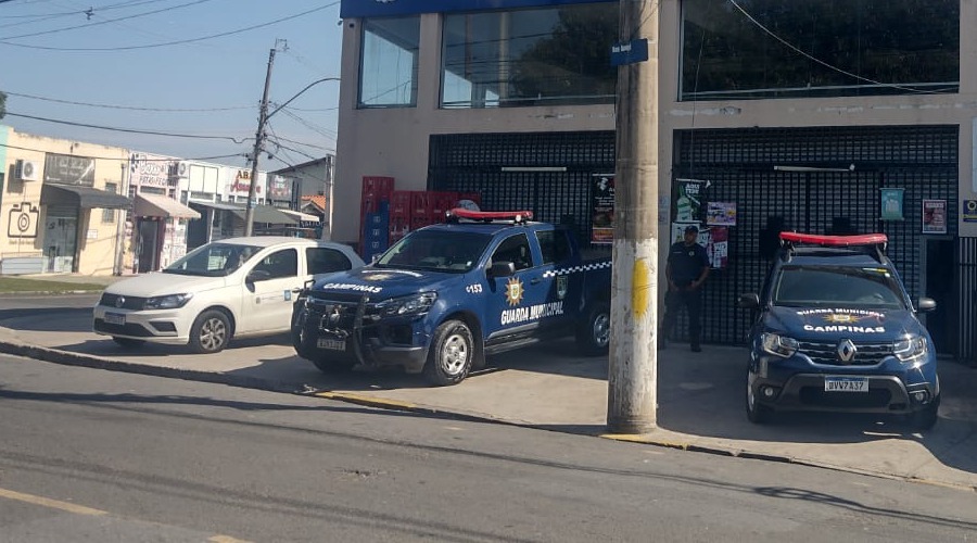 Equipe do serviço de proteção ao consumidor foi ao local averiguar uma denúncia