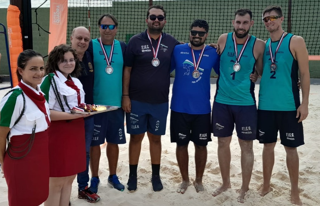 Vôlei de praia masculino foi vice e