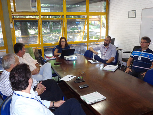 Diretorias da Cohab e da Metrocamp conversam sobre o programa