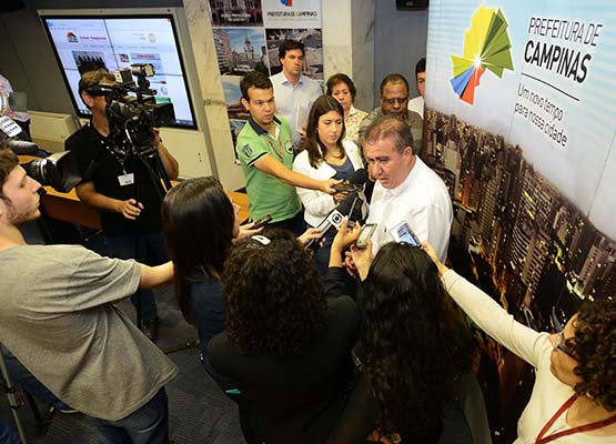 Prefeito falou dos programas habitacionais do município