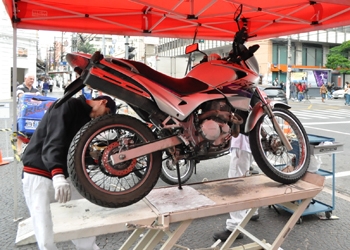 Foram verificados 21 itens das motos