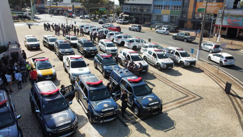 Agentes da GM e viaturas se concentraram na área central