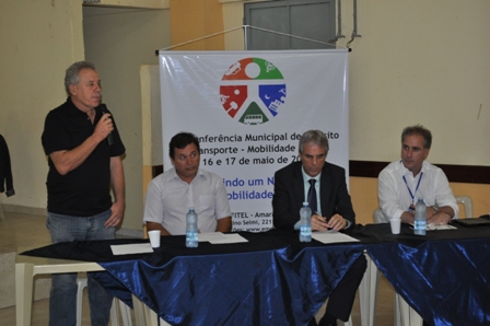 Abertura dos debates