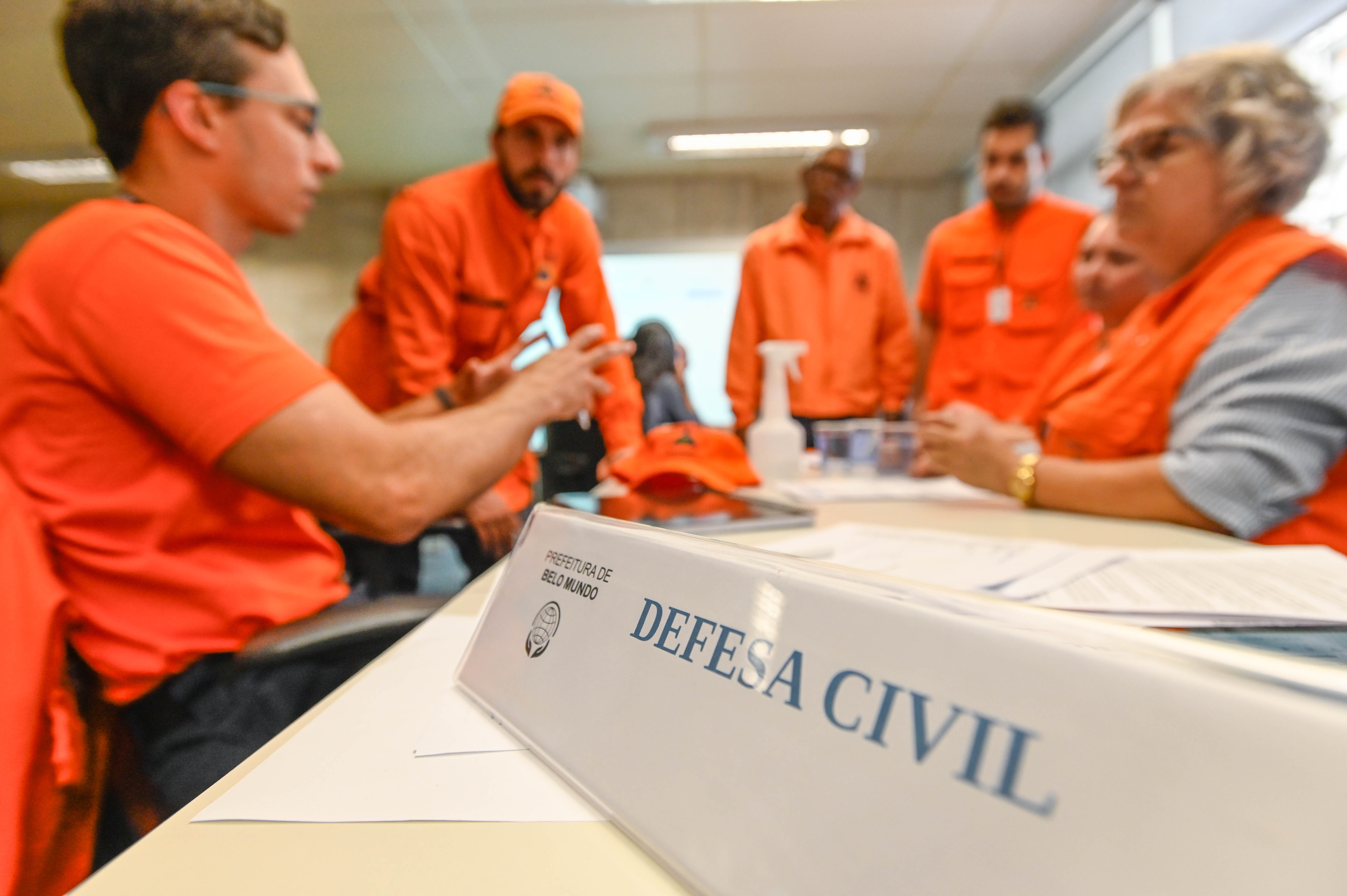 Rogério Capela Agentes da Defesa Civil participaram