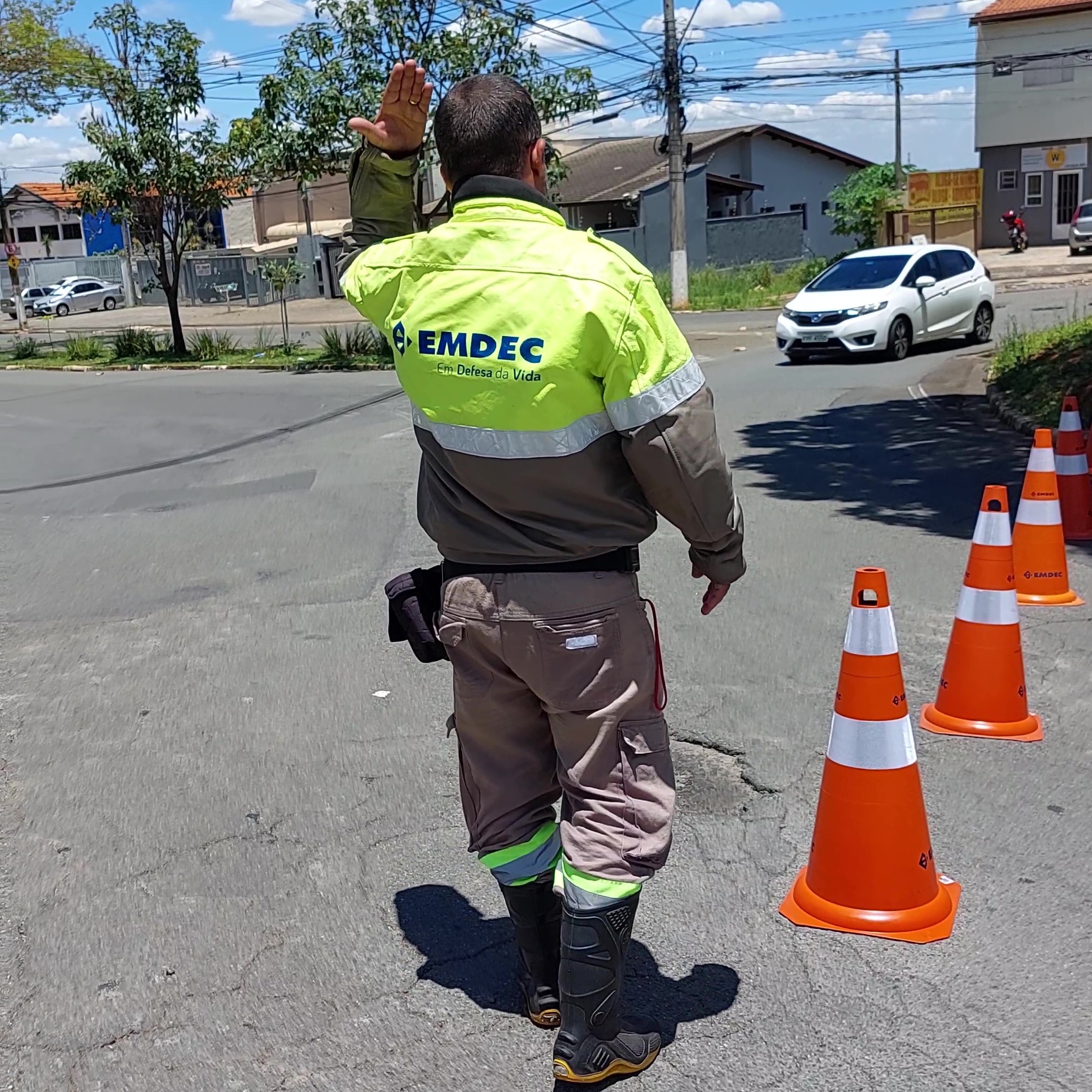 O desvio se dará pela rua José Soriano de Souza Filho para os dois sentidos da via  