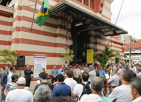 Prefeito participa da solenidade...