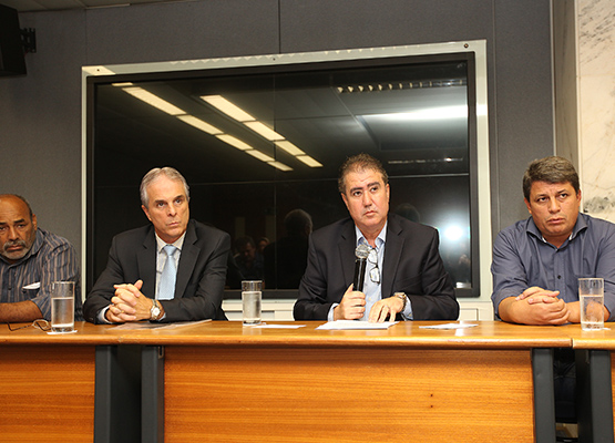 Secretário de Transportes e prefeito anunciam recomposição