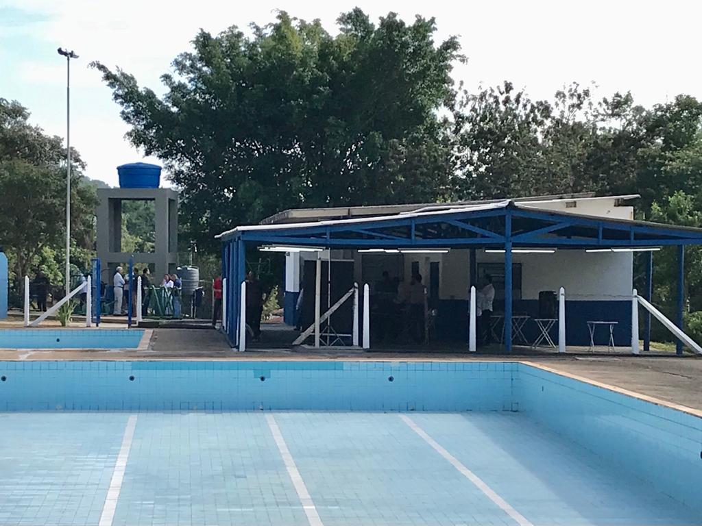 Entre as reformas, piscina recebeu novos azulejos