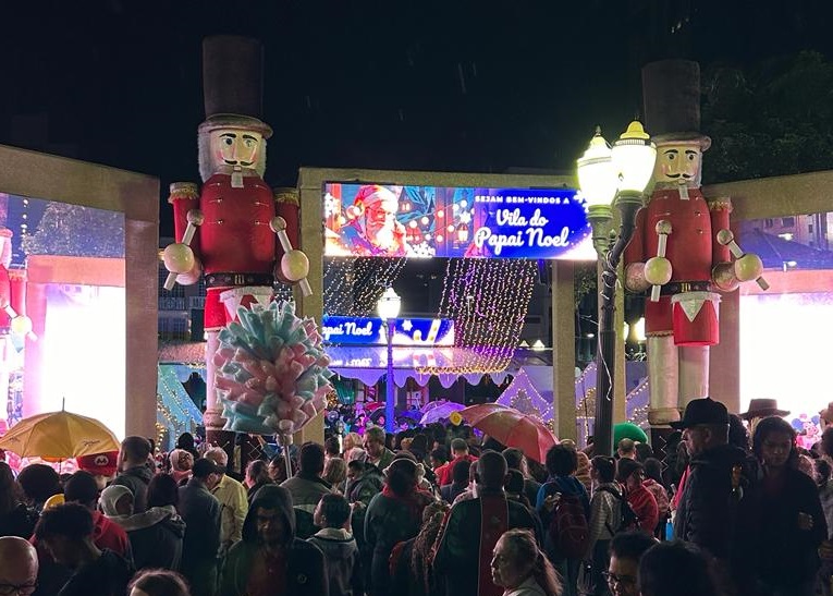 Vila do Papai Noel tem vários cenários