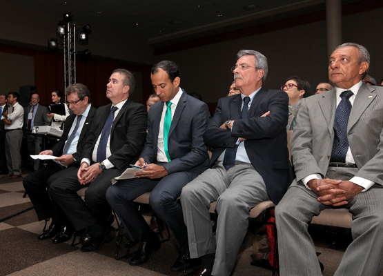 Prefeito Jonas e autoridades no evento