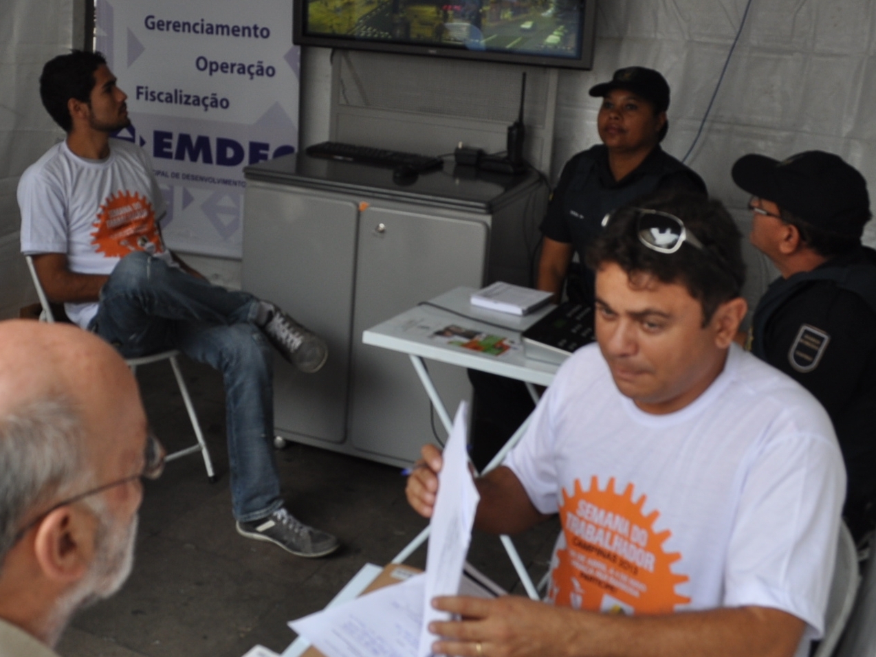 Atendimento durante a Semana do Trabalhador