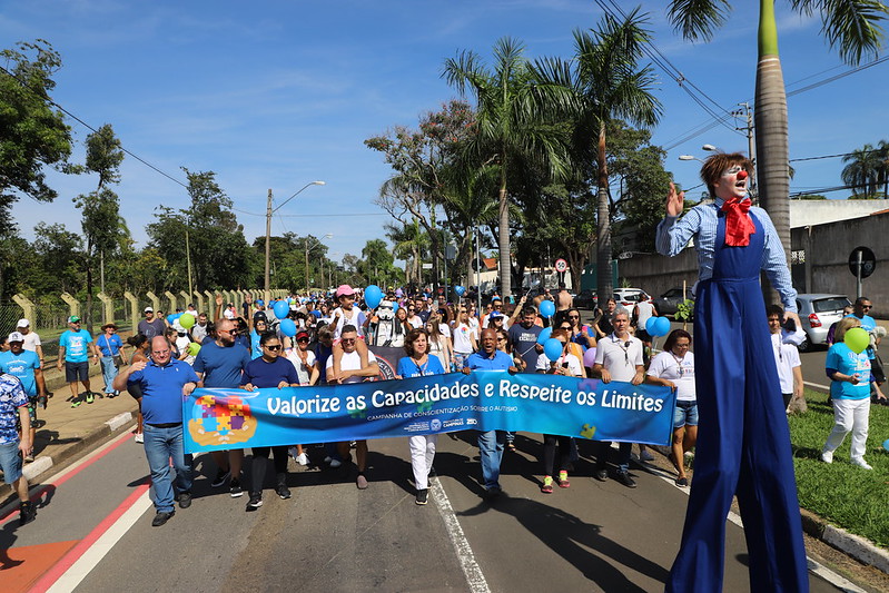 Evento reuniu diversas entidades que trabalham com o autismo