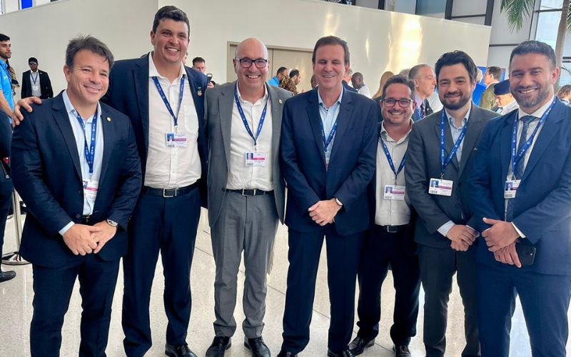 Dário Saadi com outros prefeitos brasileiros em Dubai