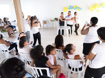 Cerimônia de encerramento do curso de manicure