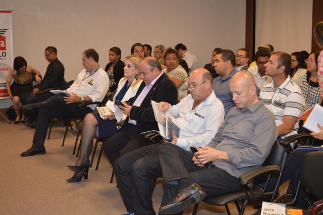 Participantes discutiram geração de trabalho e renda